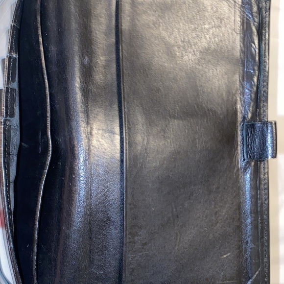 Coach Vintage Black Leather Wallet with Snap Closure Unisex - Picture 4 of 9